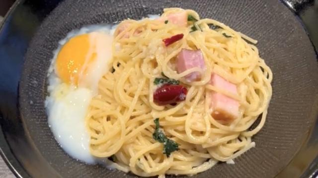 人気インスタグラマーが取材！「ペペロンチーノ」専門店