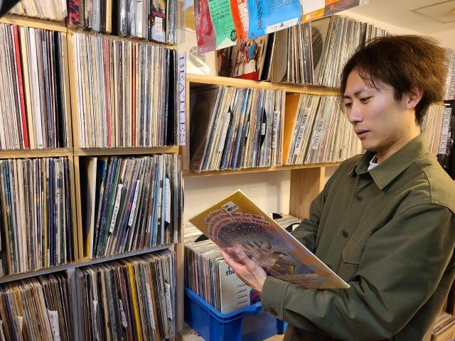 レコード人気が再燃！Z世代「なにこれ面白い」