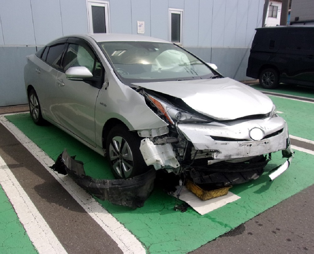 暴走した乗用車（提供：北海道警）