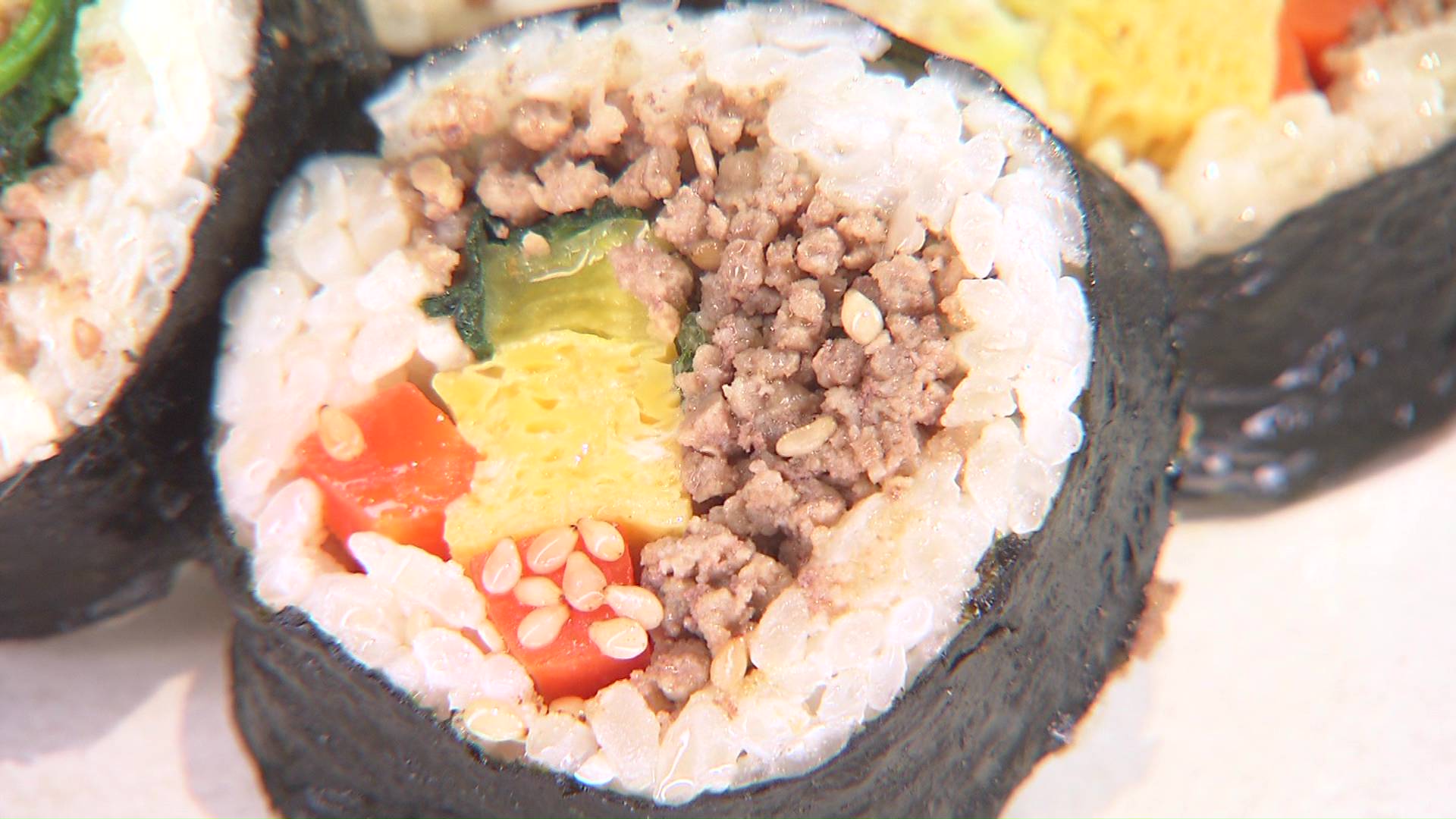 1万4000食売れた！「プルコギキムパ」