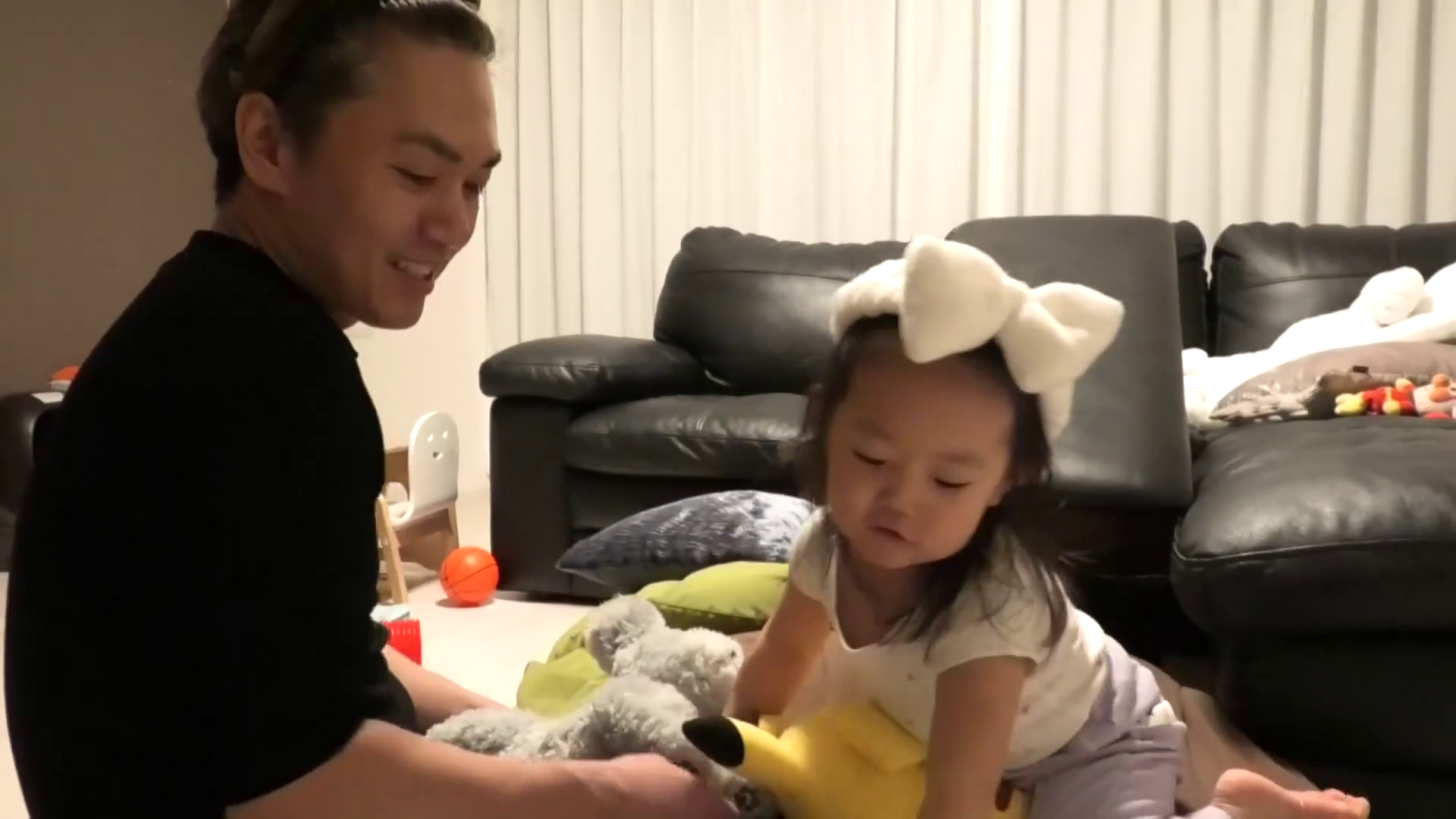 ひななちゃんの笑顔を見れば疲れが飛ぶ