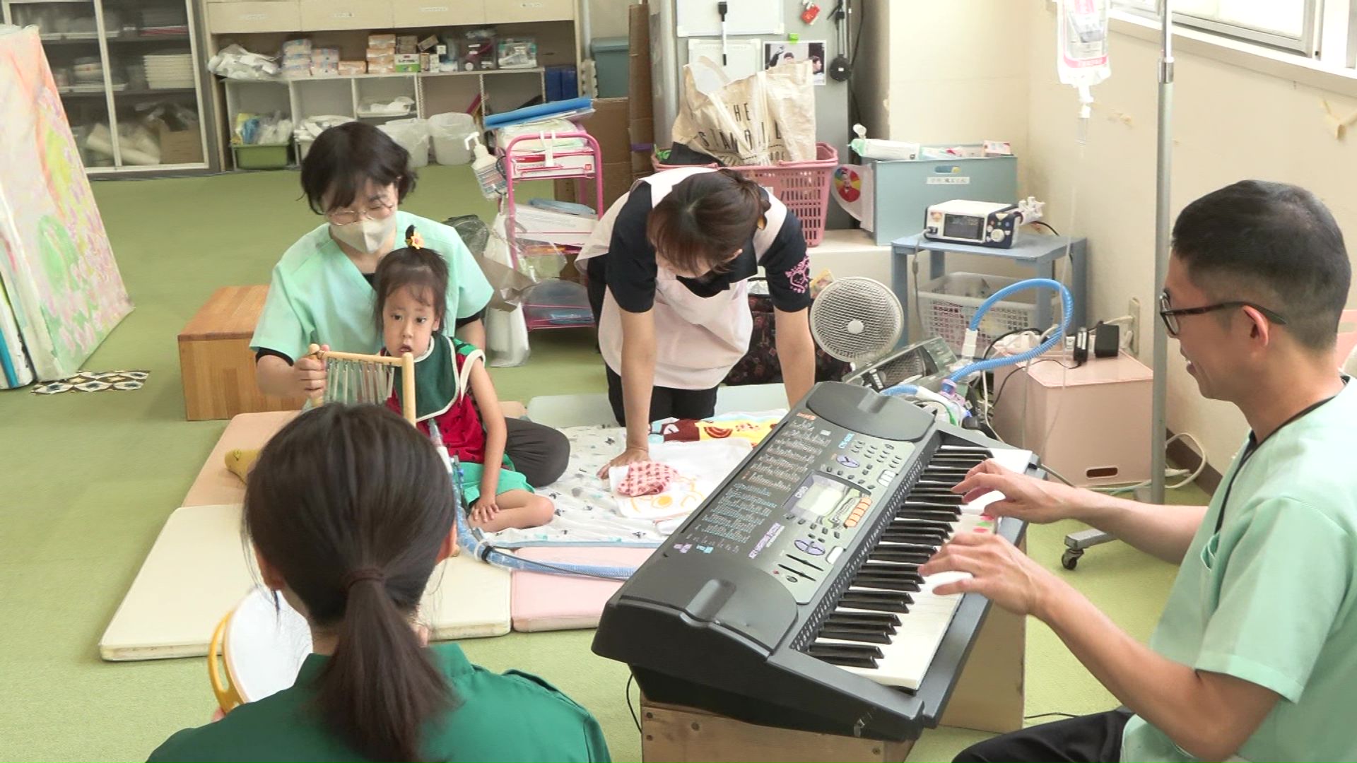 ピアノを楽しむ様子
