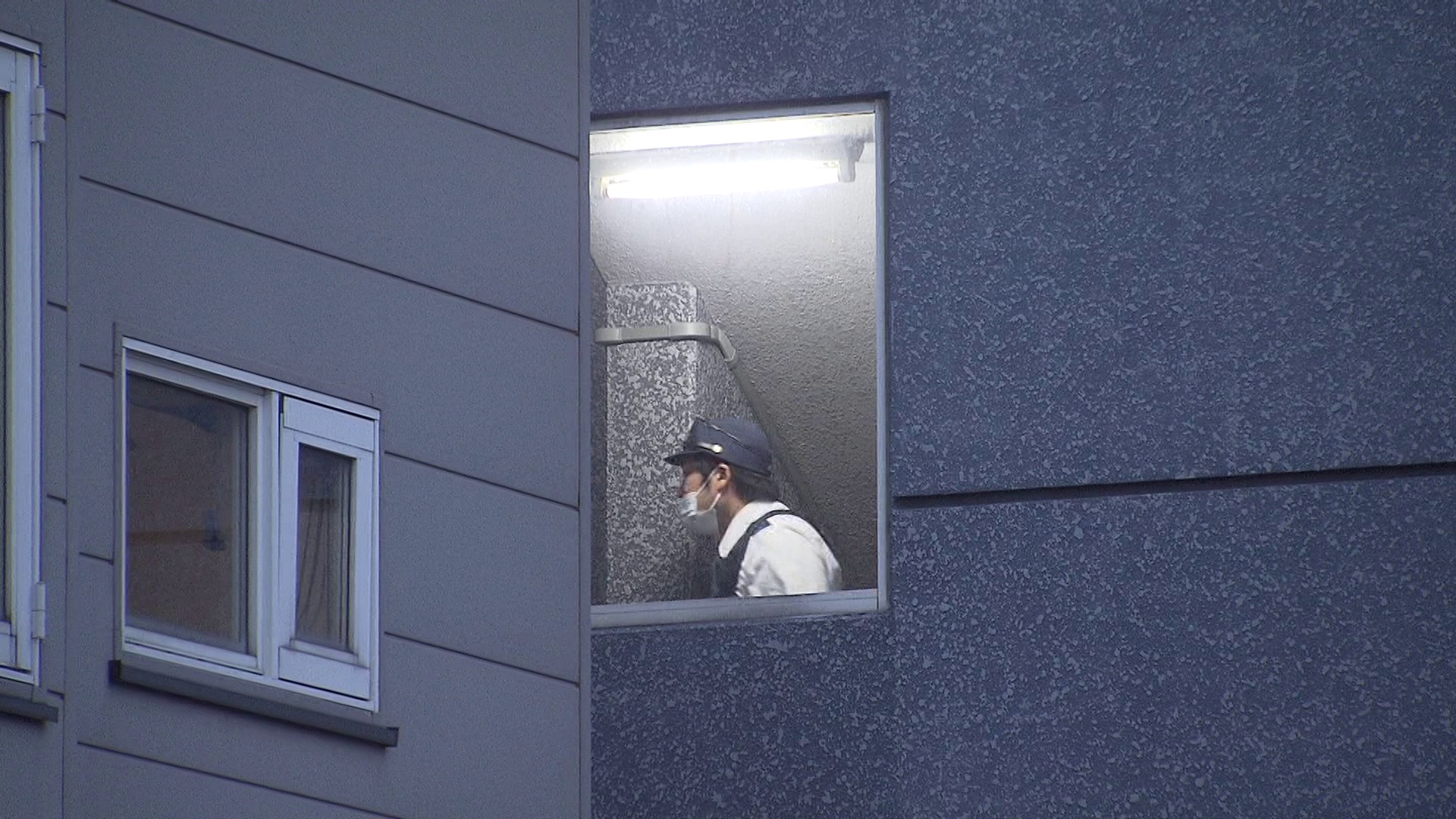 “中学3年生の15歳少年”が殺人事件―自宅で40歳母親の首絞め殺した疑いで逮捕「平日の白昼『母親を殺した』と犯行ほのめかし自ら110番通報