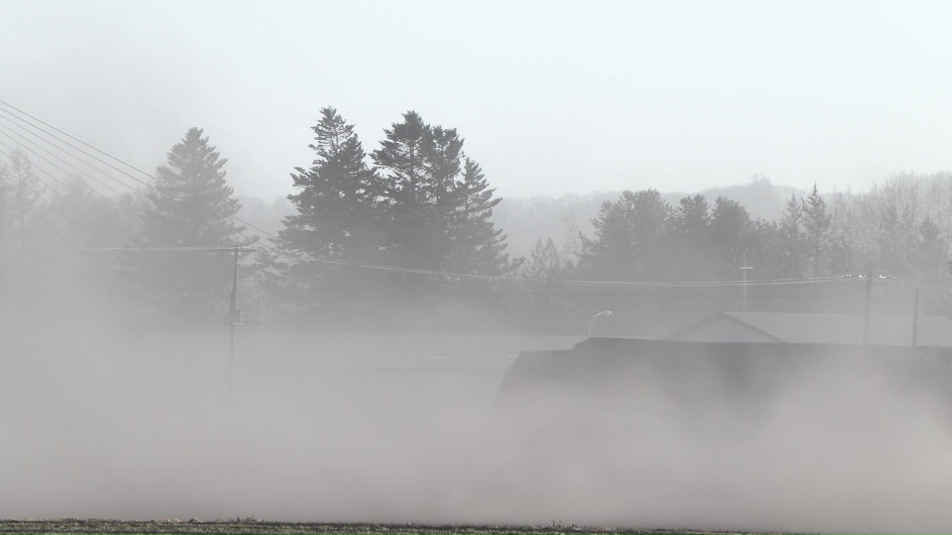 砂で視界不良に
