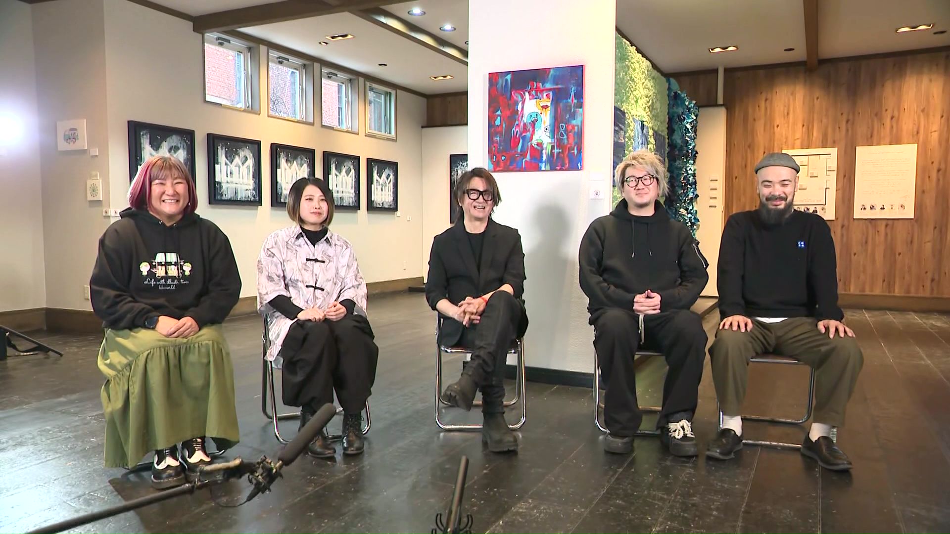 函館ゆかりの5人のアーティストが共演