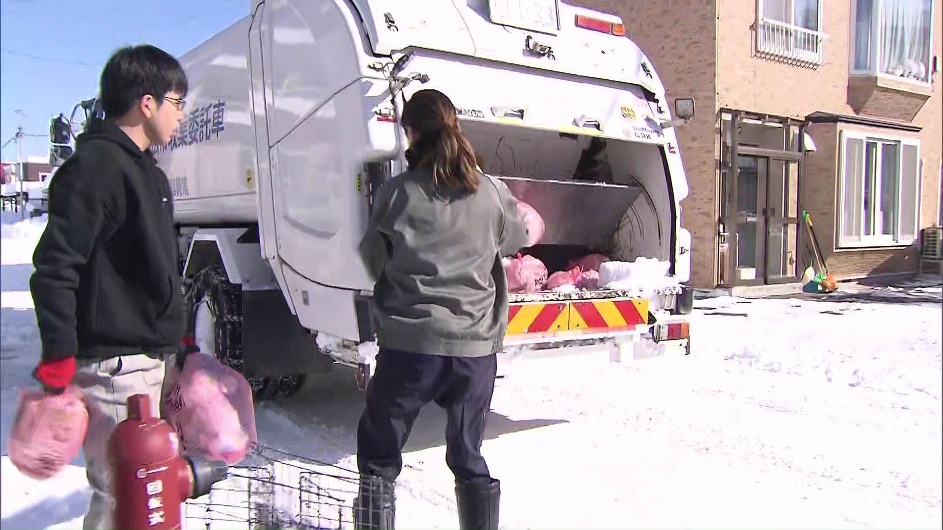 ごみ収集も再開