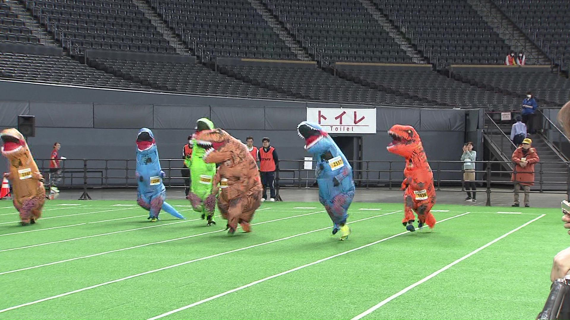 大盛り上がりだった“ティラノサウルスレース”