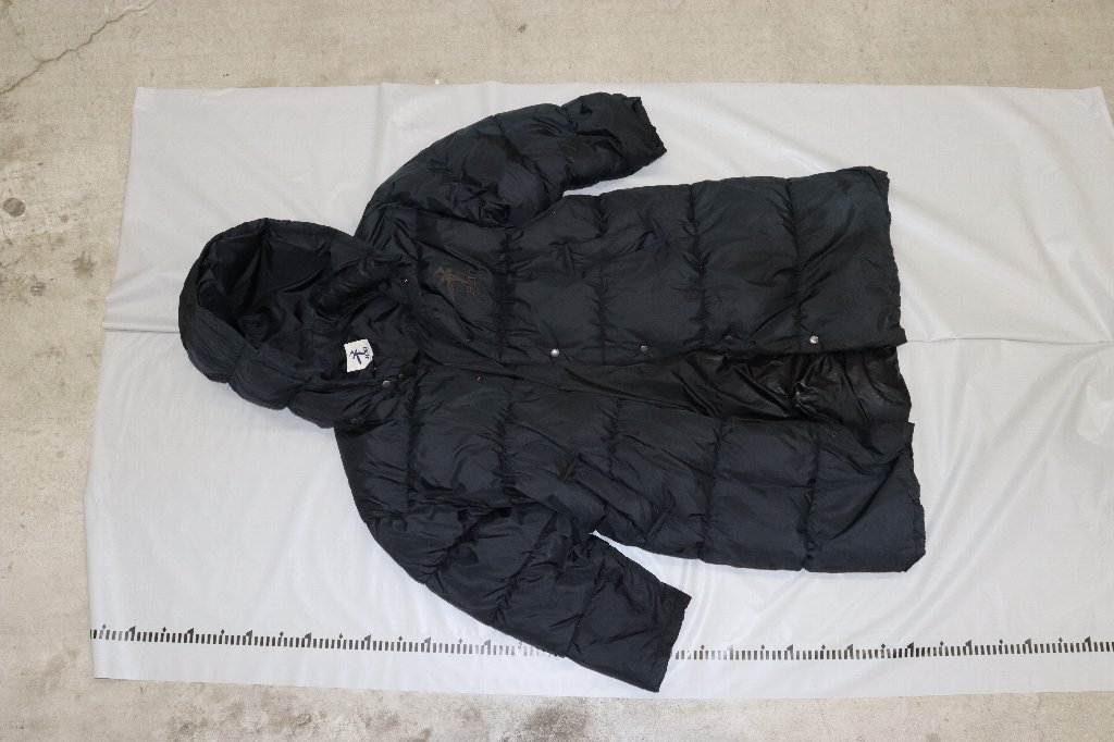 情報提供を呼び掛ける身元不明遺体の衣服など(提供:道警)