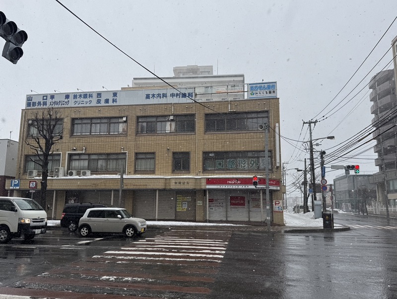 看板が落下した現場