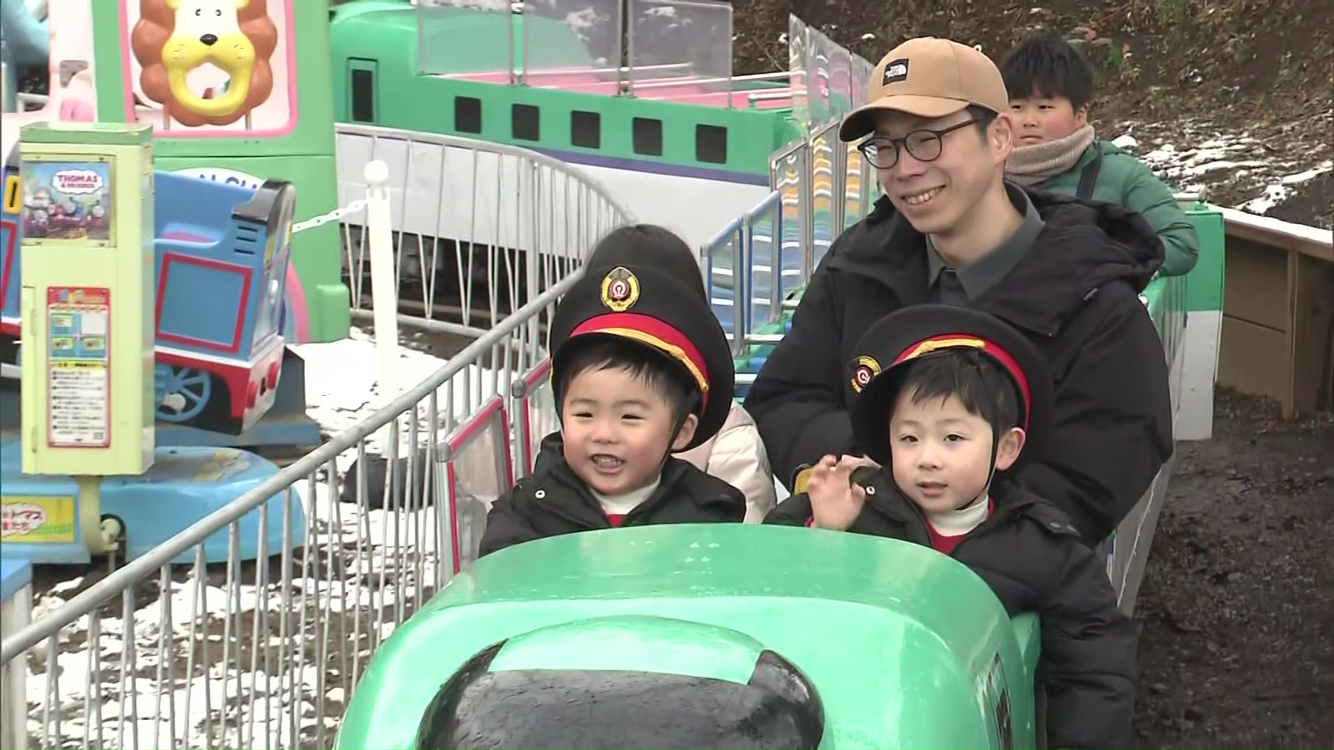 函館市の遊園地で今シーズンの営業がスタート