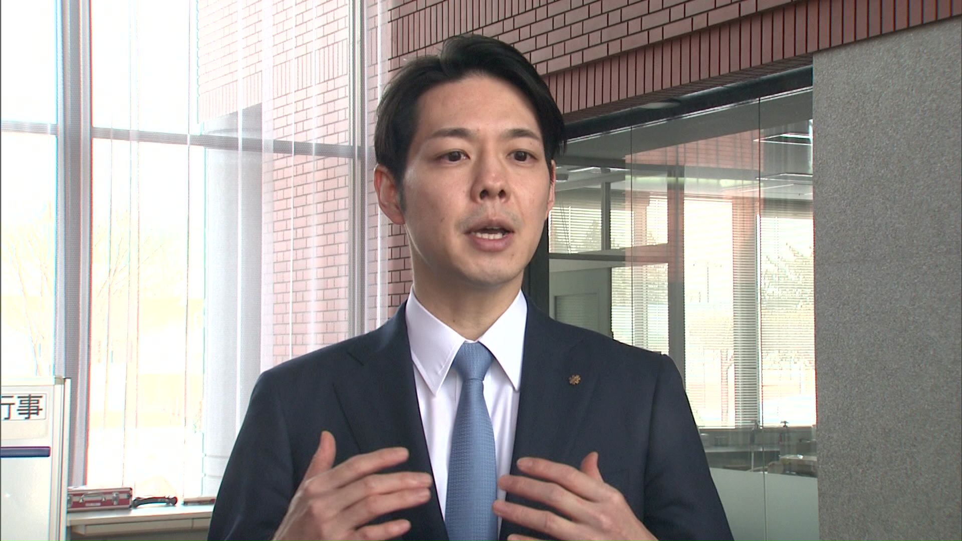 上川農業試験場を視察した鈴木知事