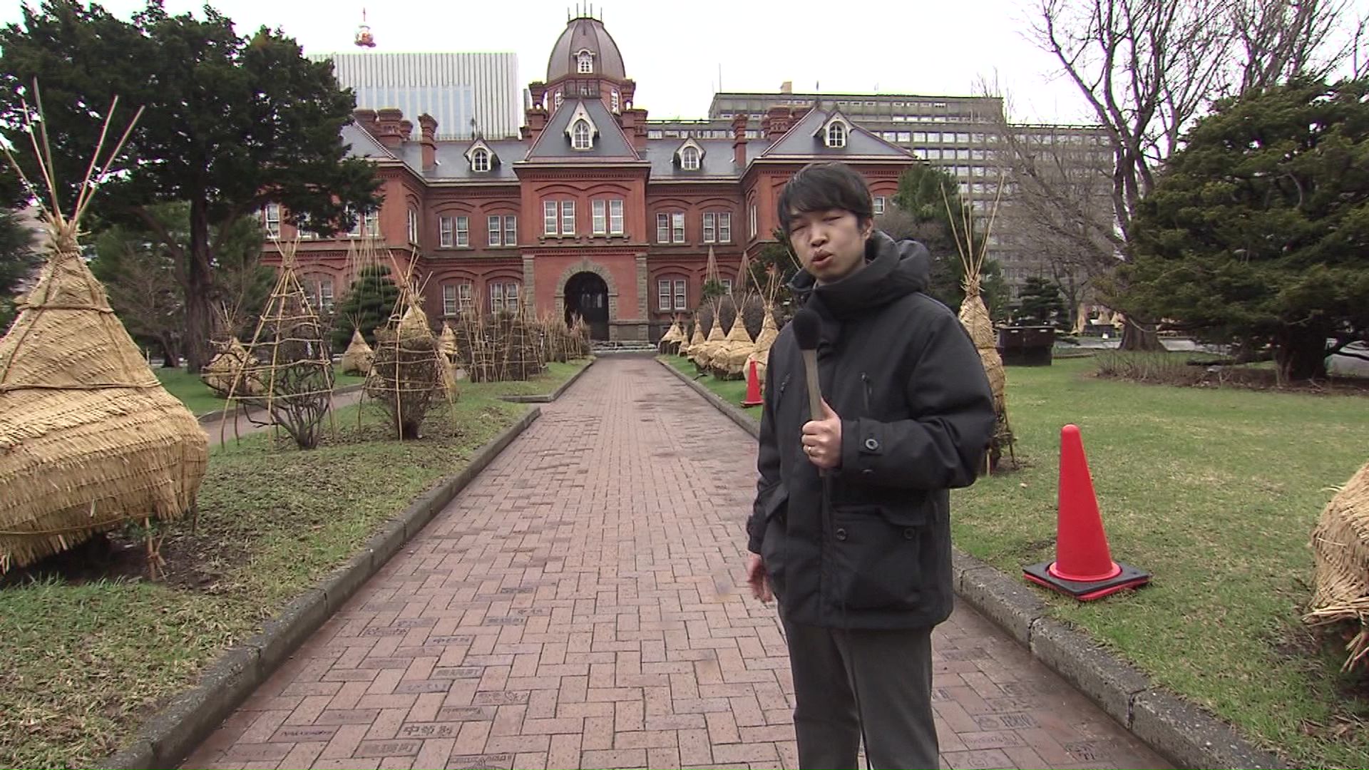 庁舎の前庭も「赤れんがガーデン」として利用可能に