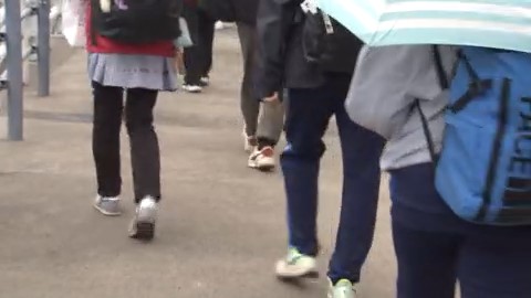 現場は多くの生徒が歩く場所