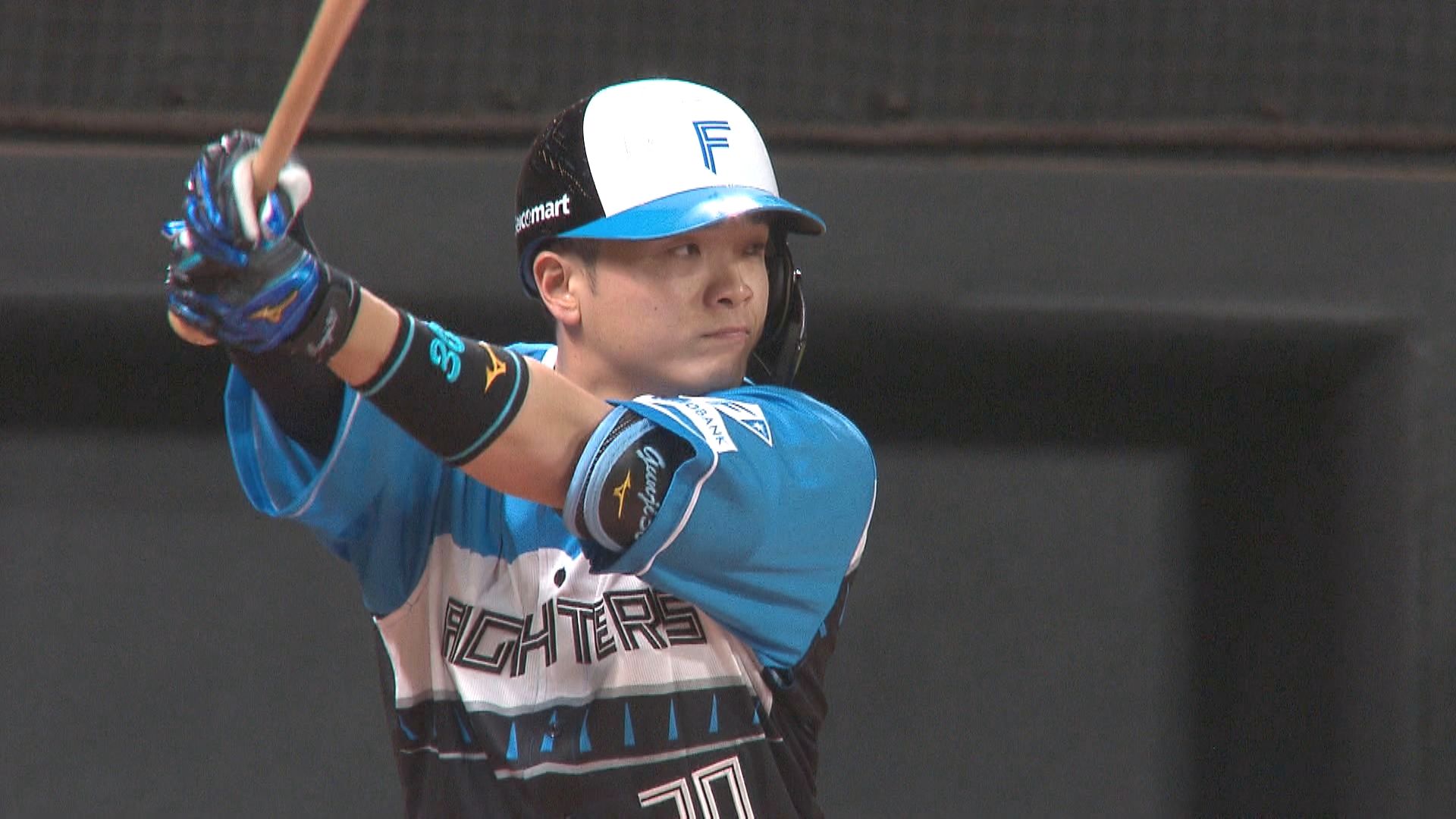 2回ウラの打席に入る郡司裕也選手