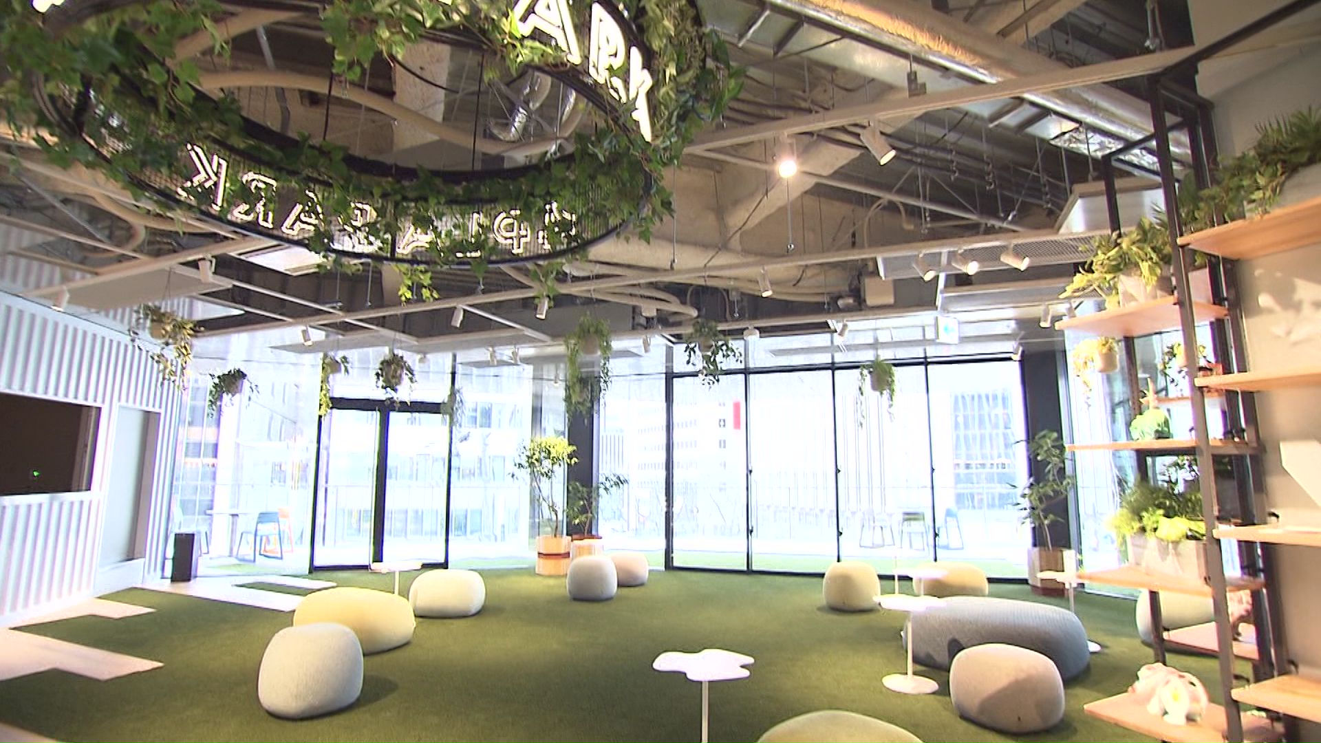 市民が交流できるエリアも