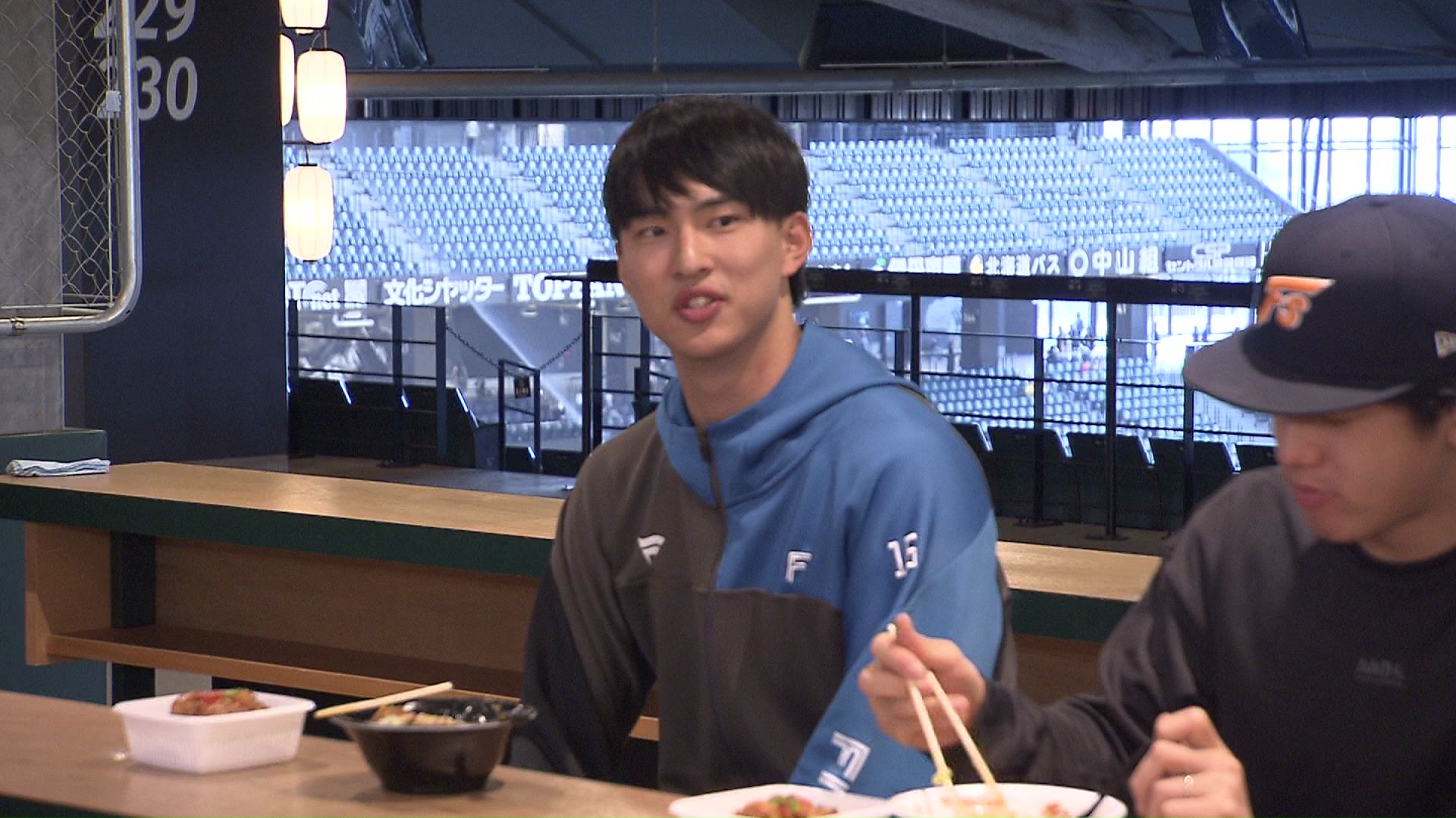 ファイターズ選手たちも実食