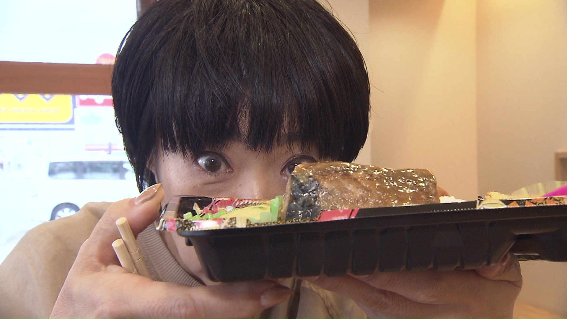 1番人気の「さば味噌煮弁当」