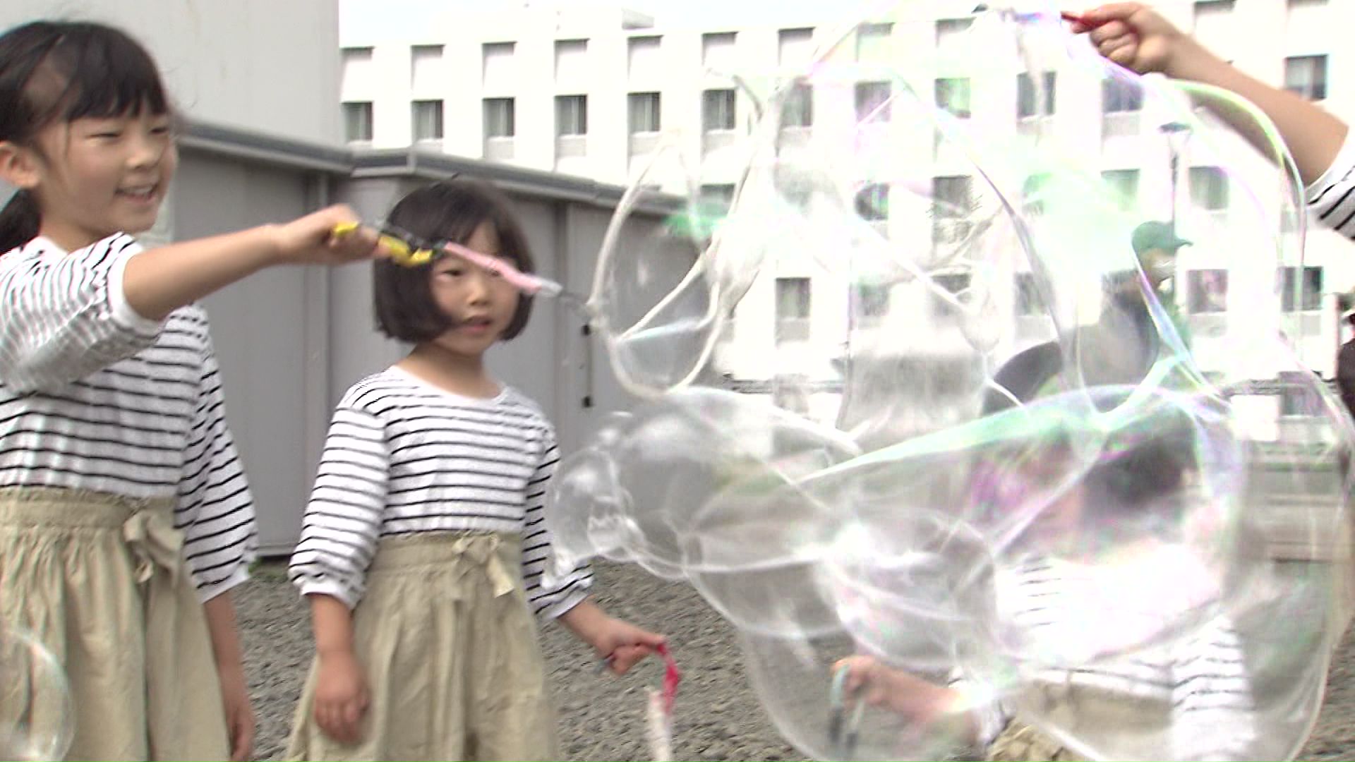 大きなシャボン玉作り体験も