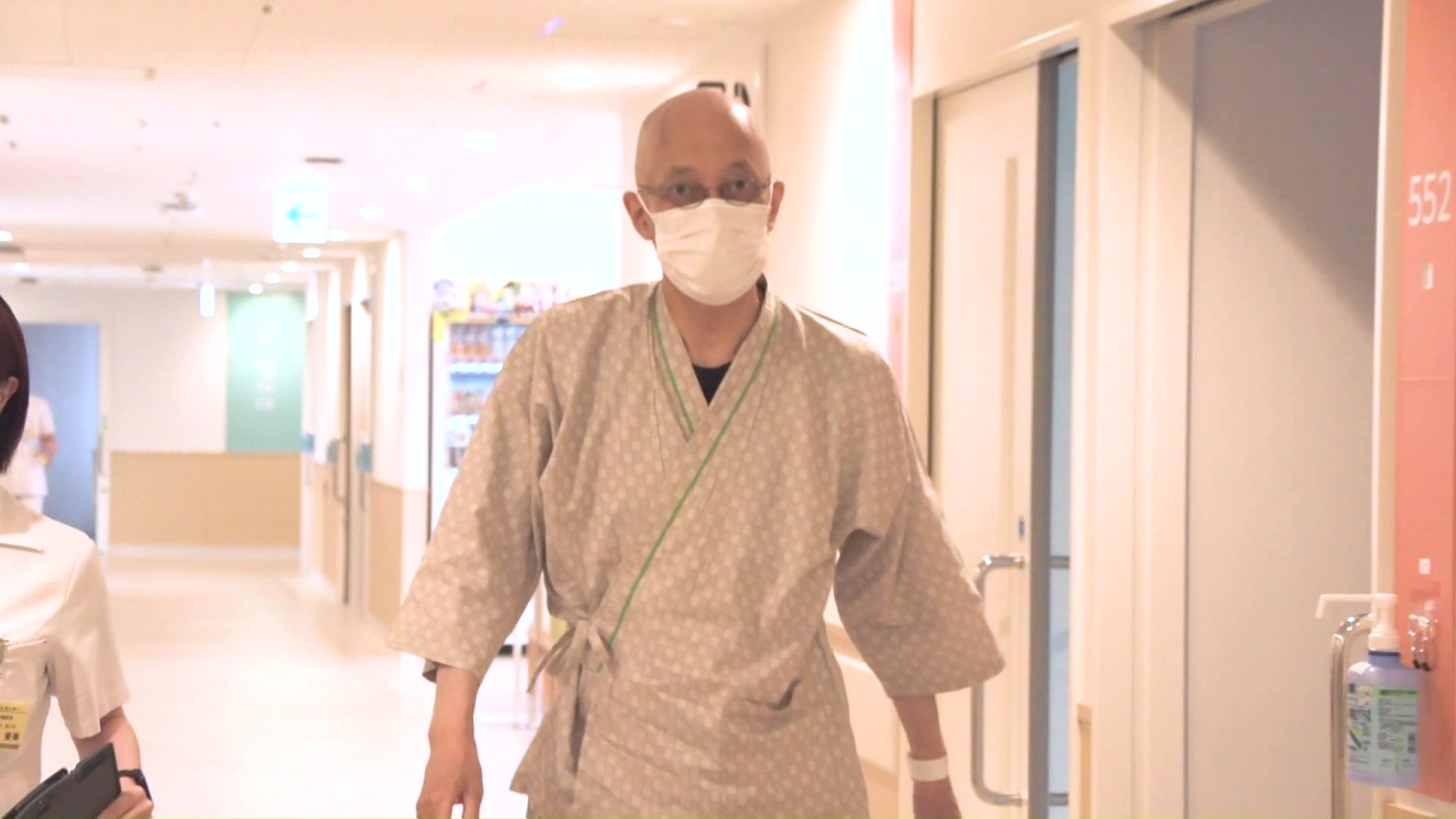 末期がんの診断後も気丈に演劇に臨んだ