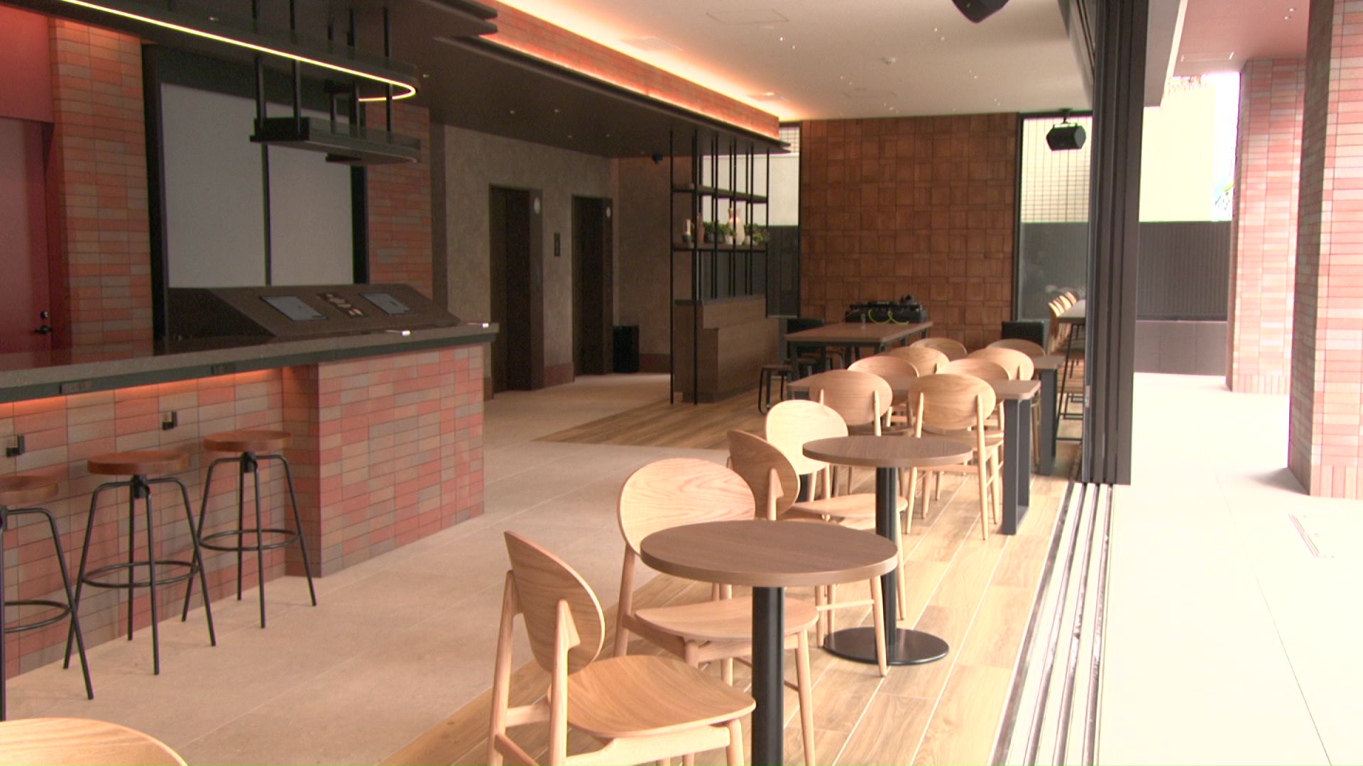 オープンスペースのカフェ