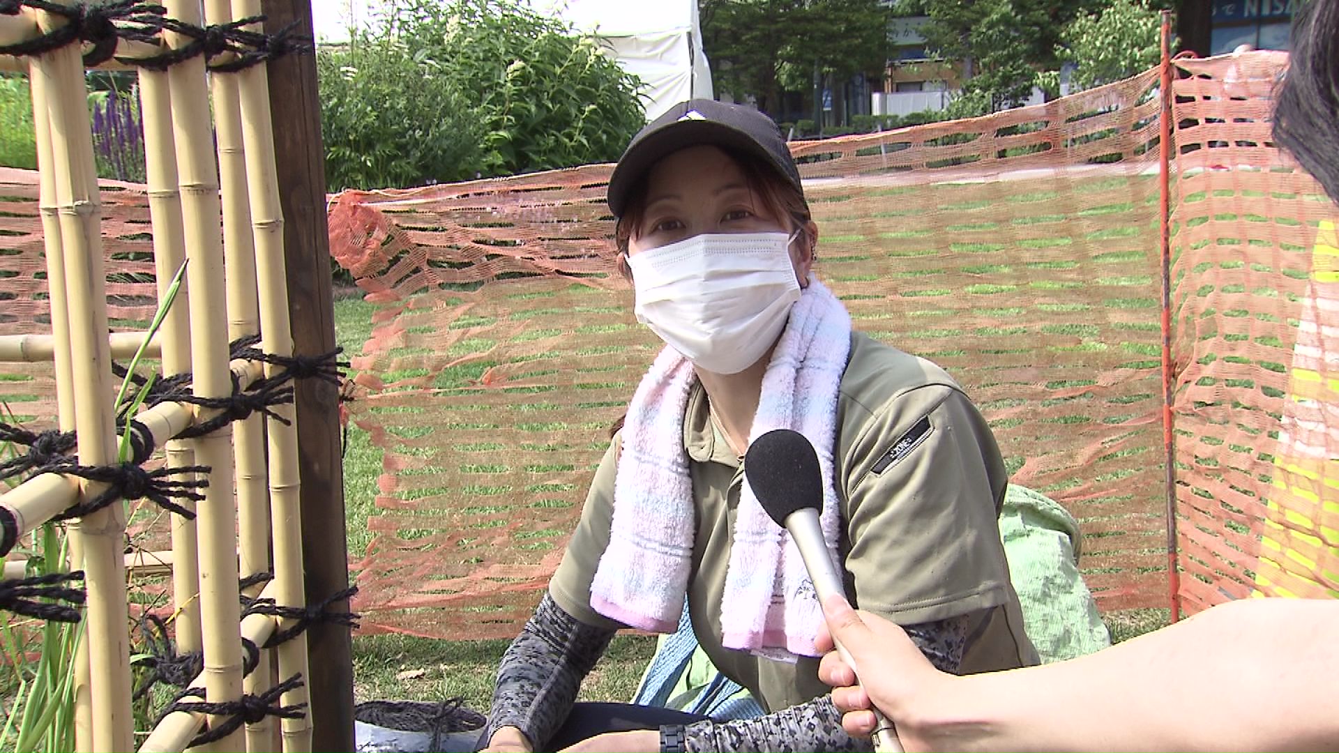 暑い中、外で作業する人は…