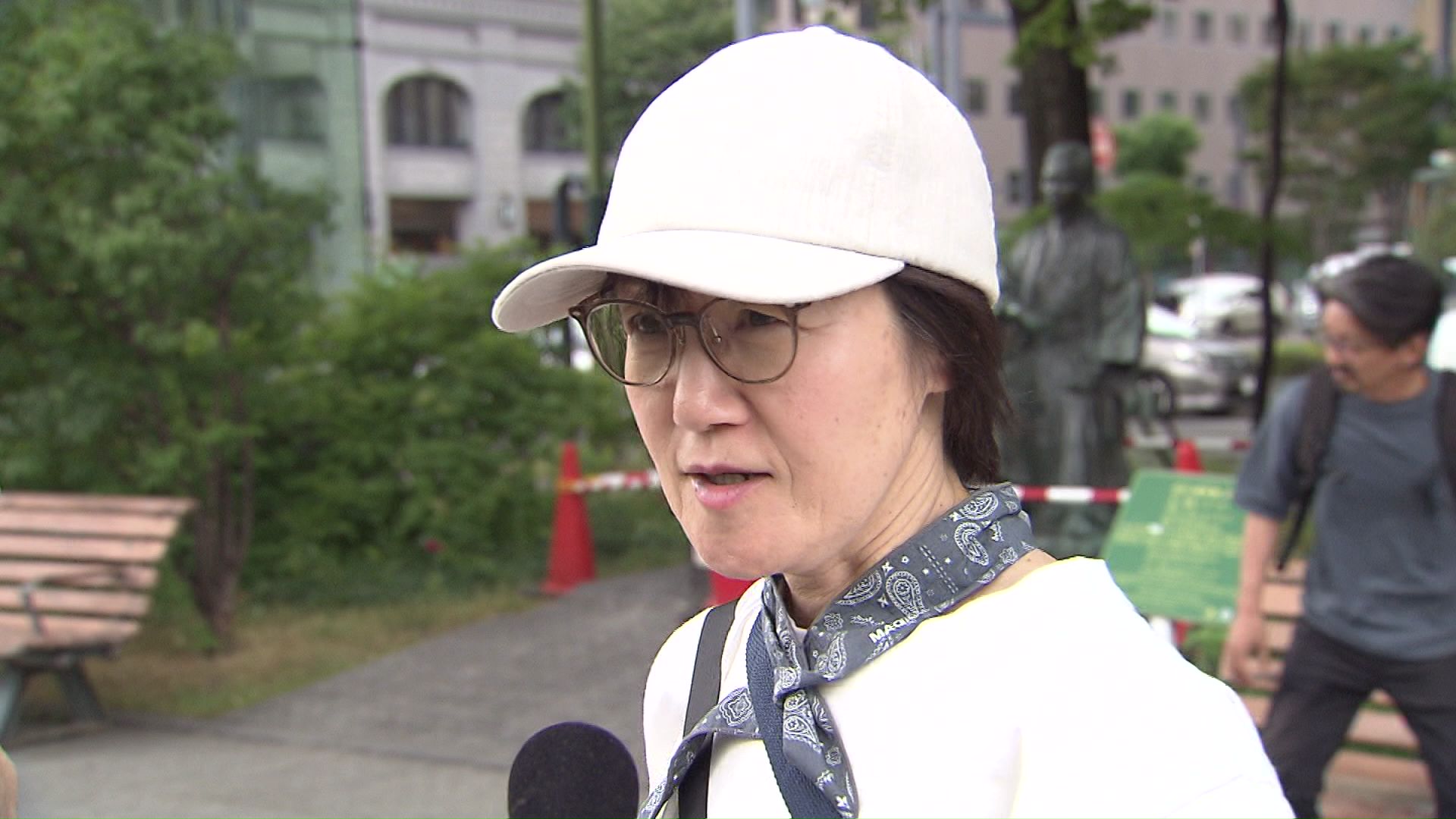 「武力では解決しない」と道民