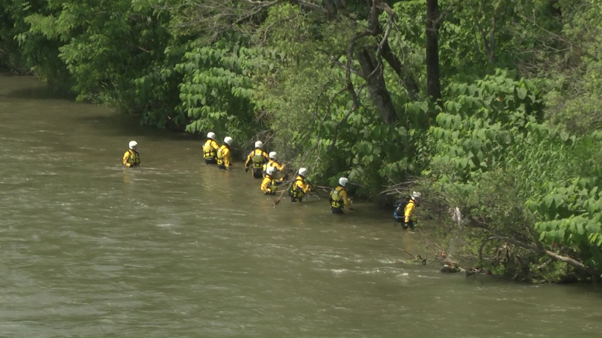 25日の捜索(午前10時30分すぎ)