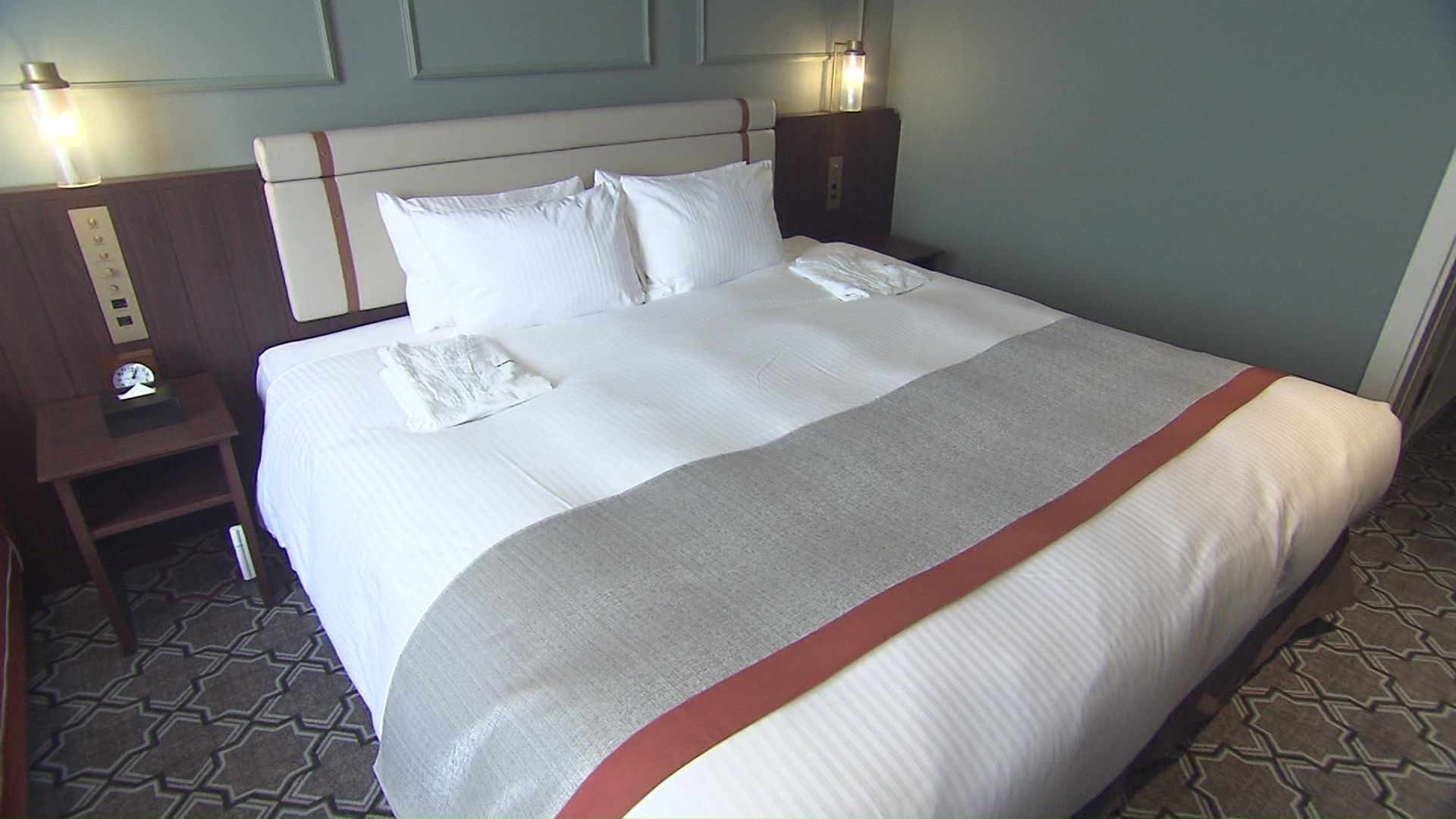 インバウンド客を見据えたキングダブルベッド