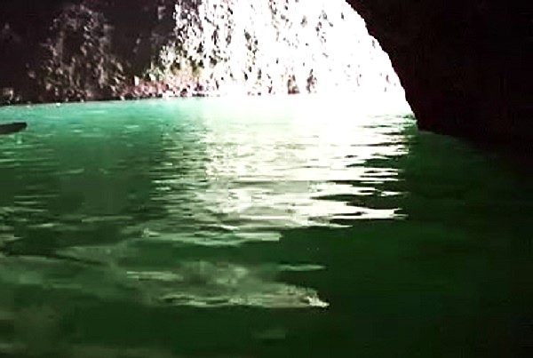 小樽市の「青の洞窟」(資料)