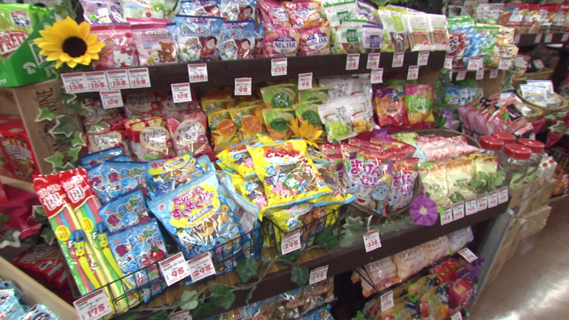スーパーでは「一口ゼリー」の売り場を拡大