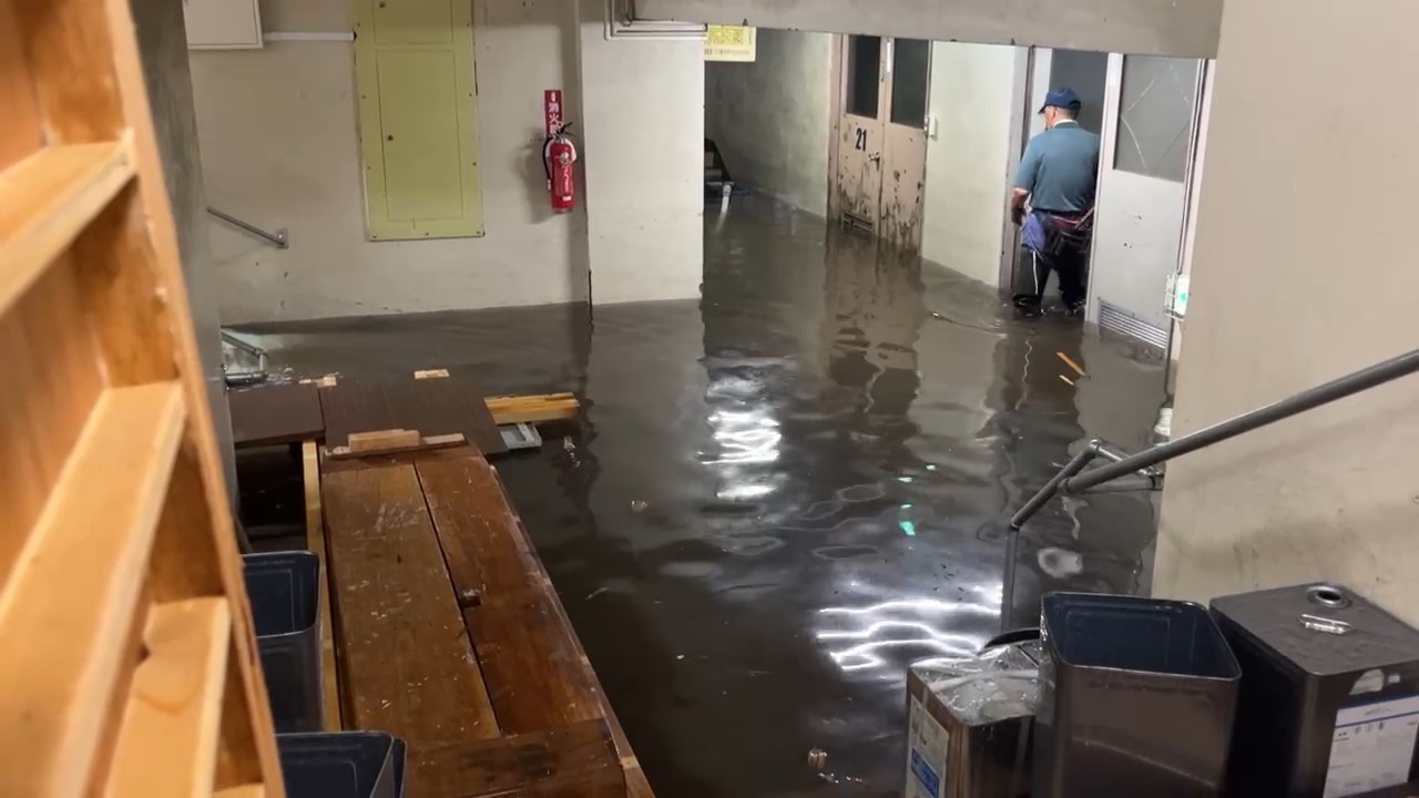 釧路市役所の地下（撮影：視聴者）