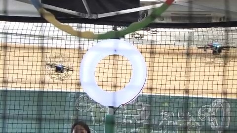 ドローンを操縦できるコーナー