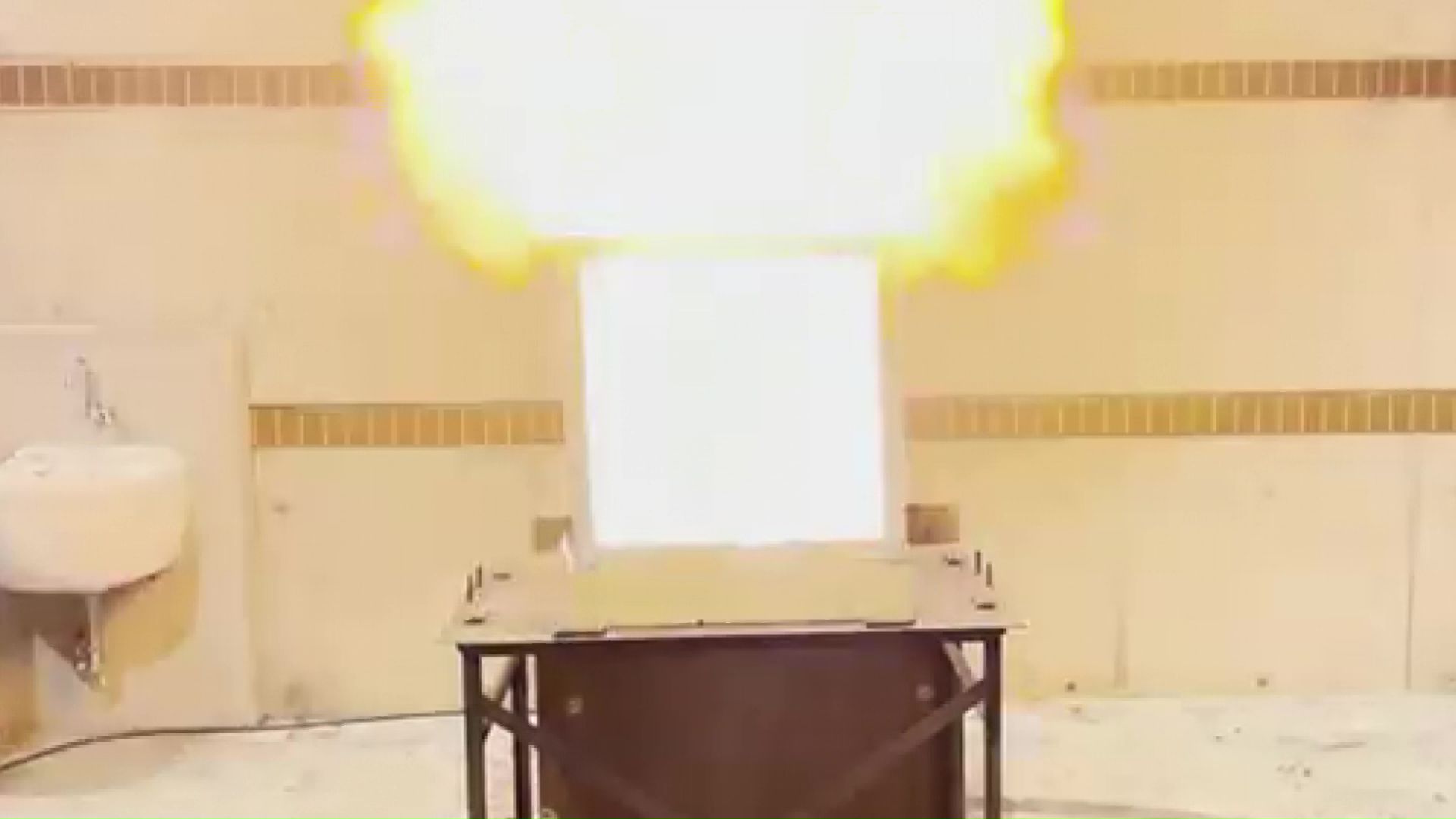 激しい爆発が起こった（提供:湖南広域消防局）