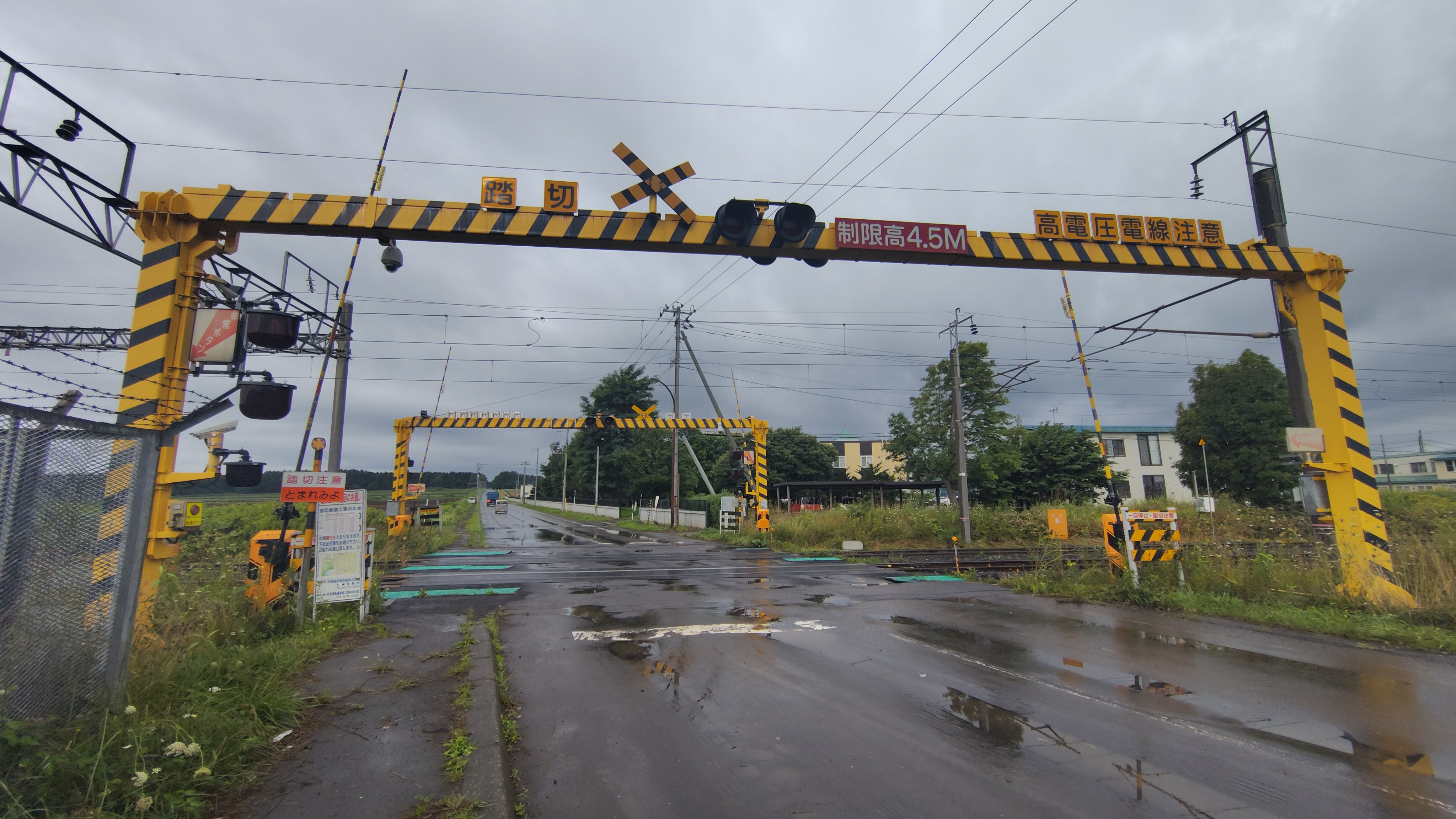 JR千歳線・南の里2号踏切