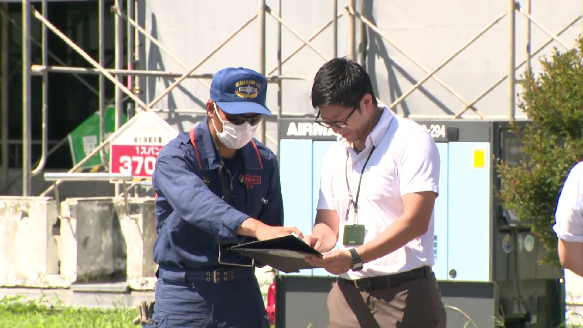 ドローンを使って上空からクマの調査