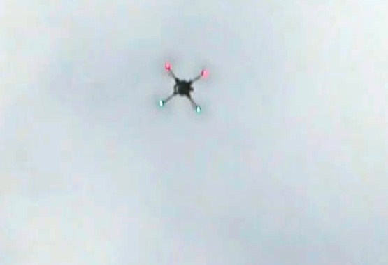 ドローンを使って捜索も