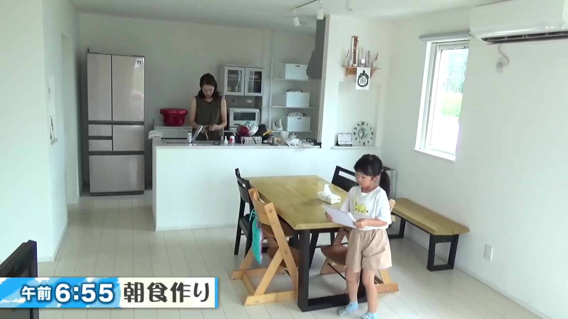 一旦 仕事を切り上げ朝食作り