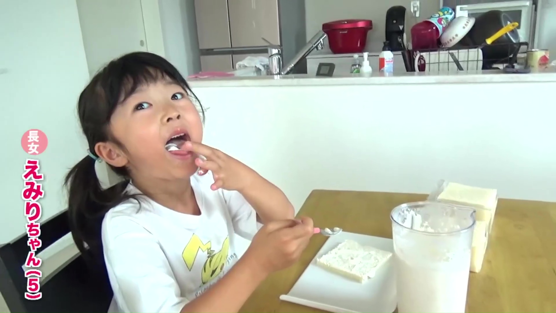 長女えみりちゃんもお手伝い