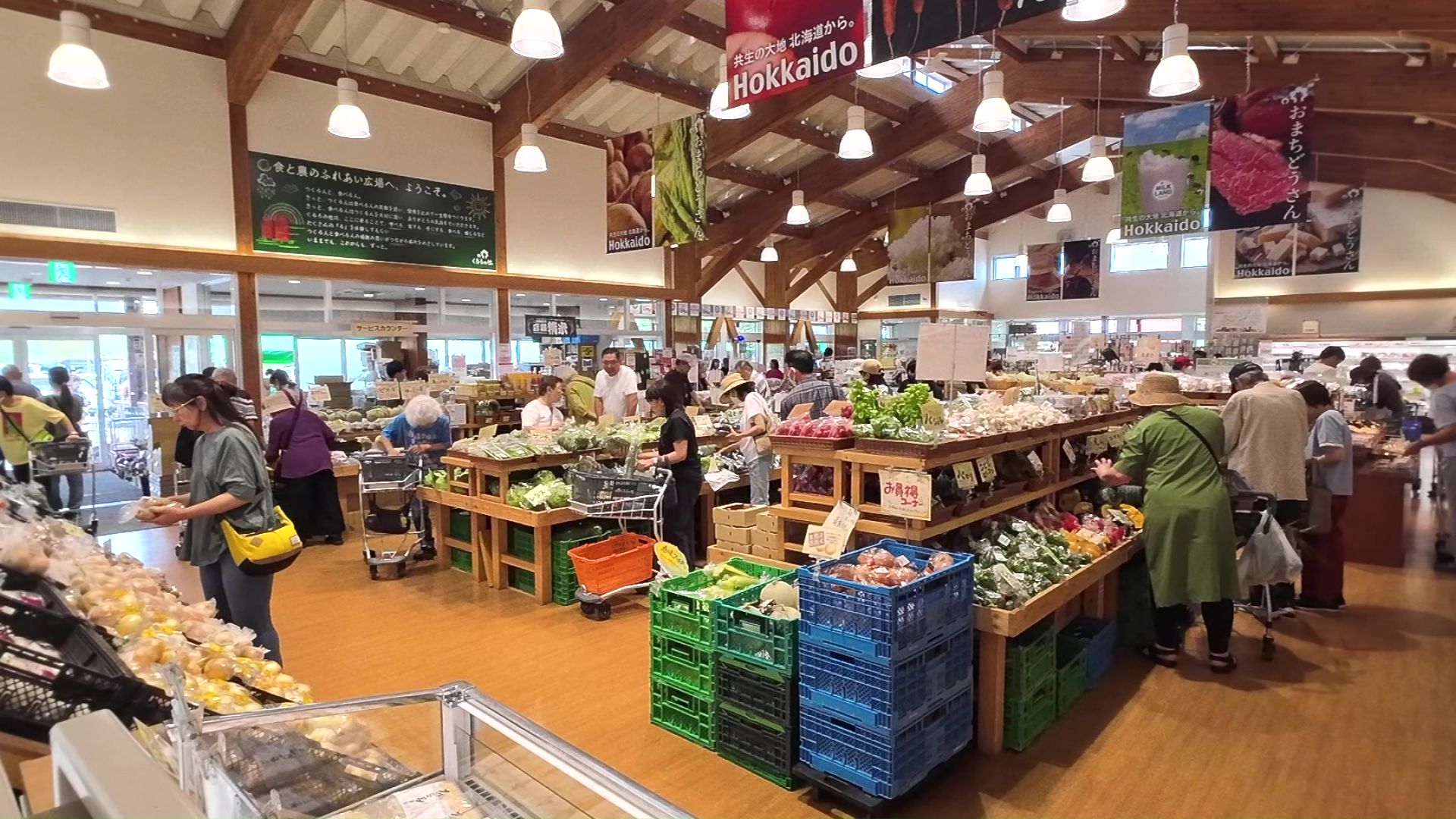 くるるの杜にある、農産物直売所