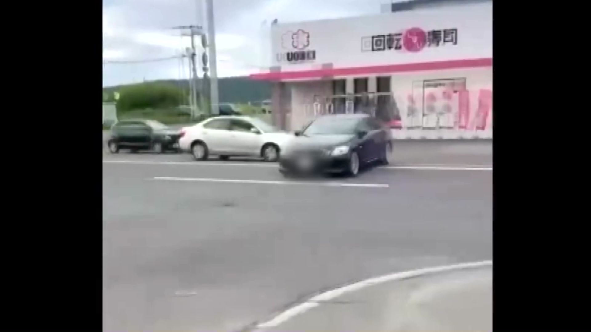 バックで暴走した車による事故(8月25日)