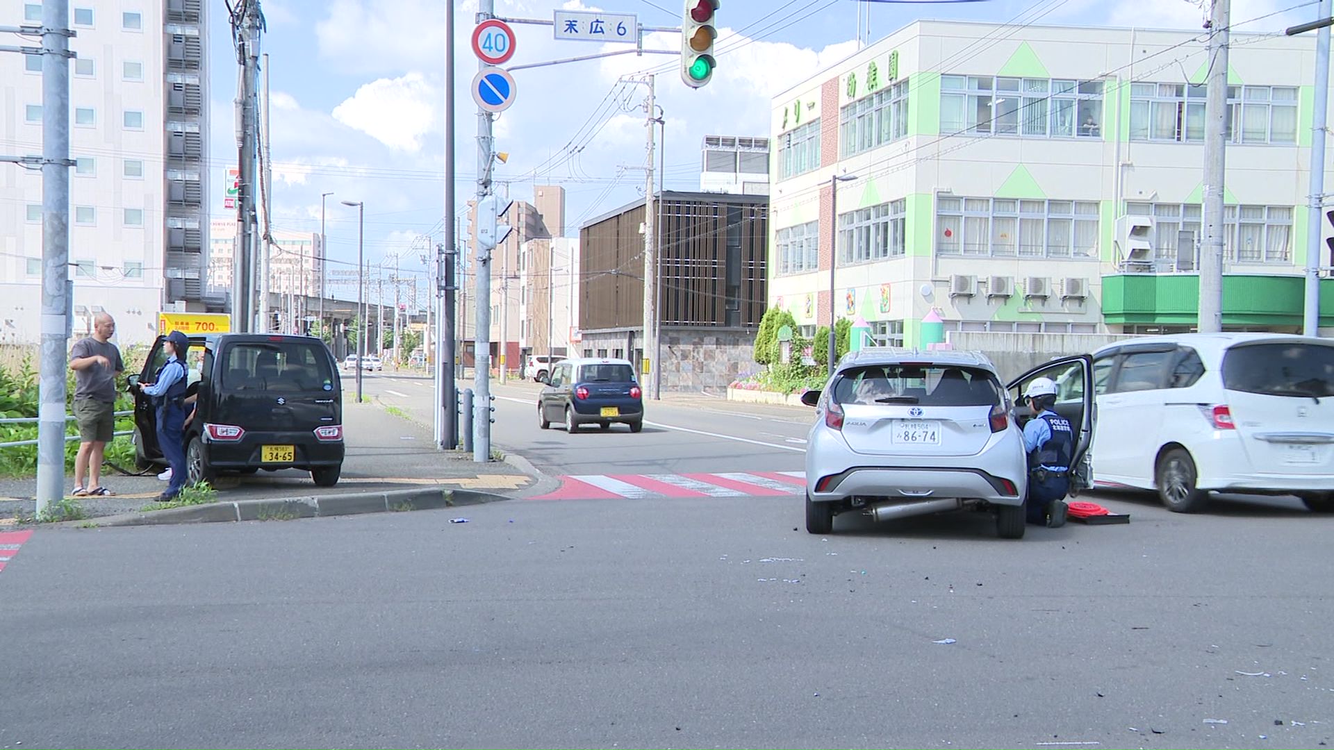 事故のあった千歳市の交差点付近