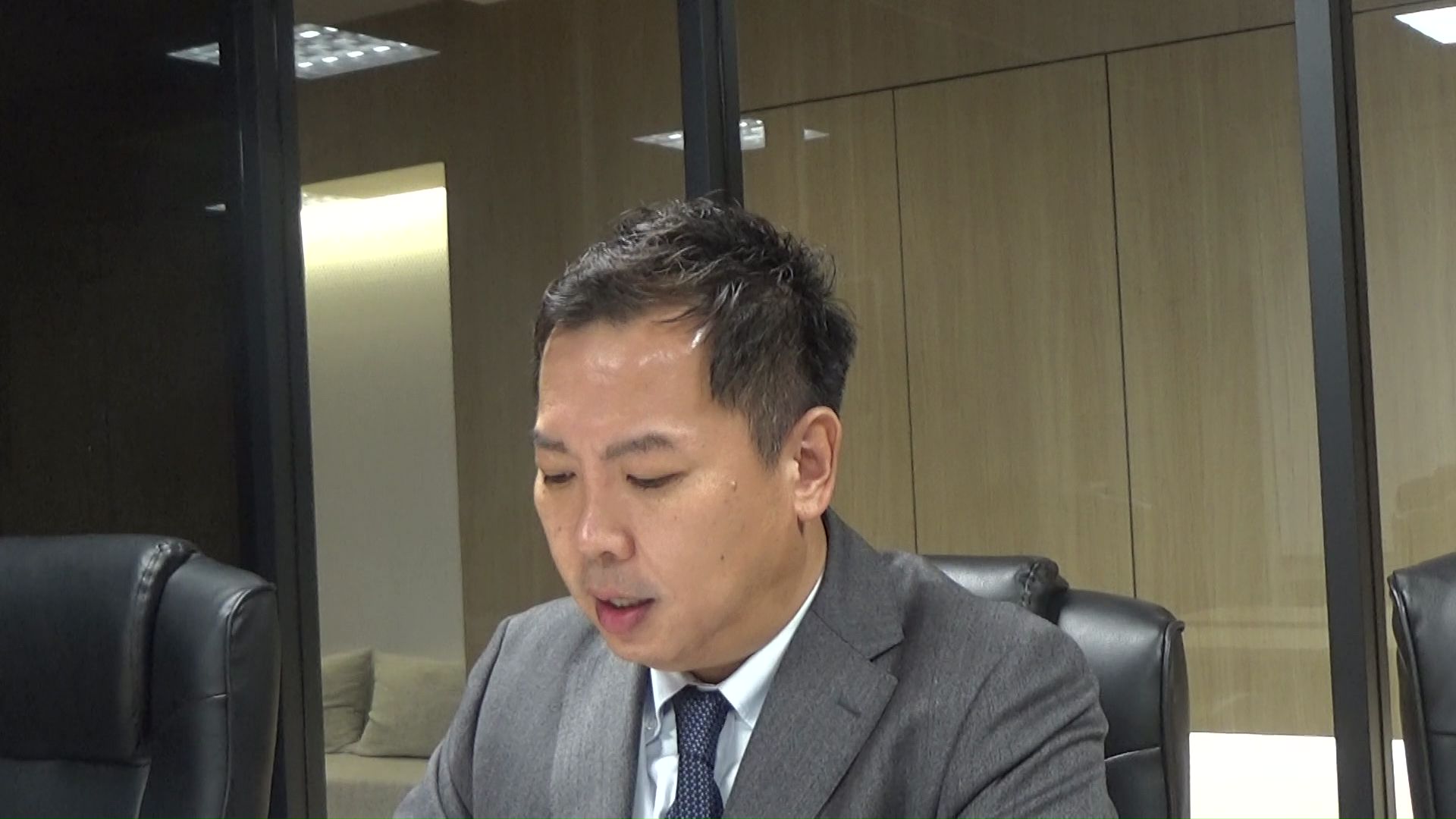 UHBの単独取材に応じる日本エコロジー松井政憲社長