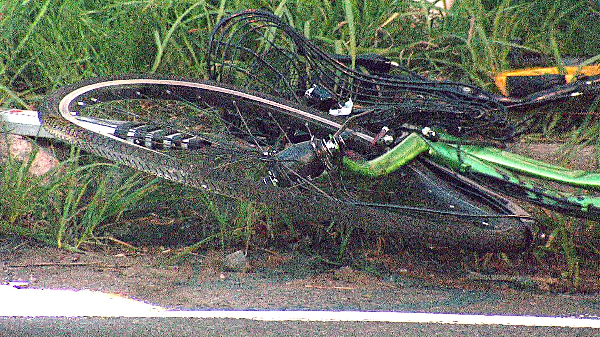 「自転車がぐちゃぐちゃになっている」