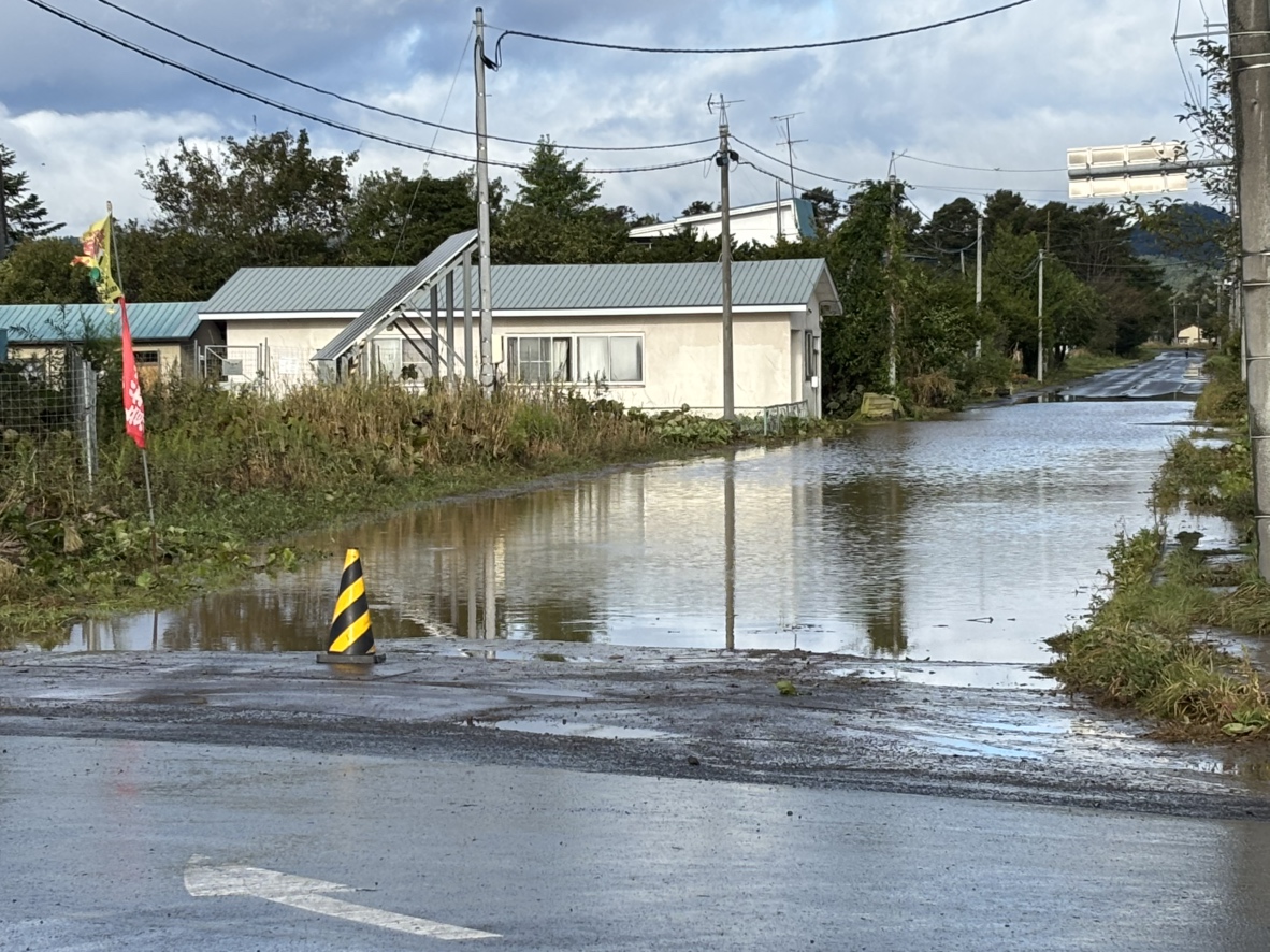 釧路市音別　冠水した道路(午前7時頃)