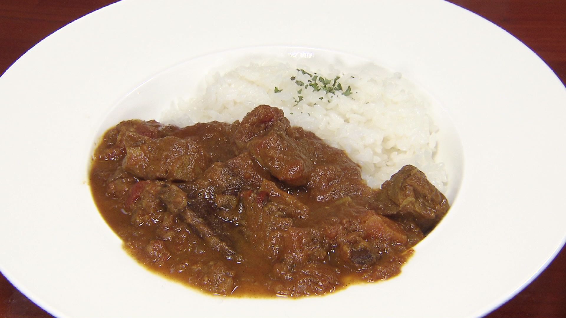 味の決め手は秘伝のスープ「インドカレー」
