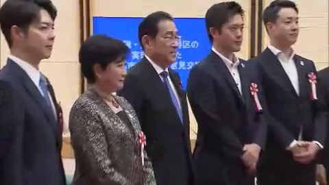 GX特区の意見交換で同席する鈴木直道北海道知事と吉村洋文大阪府知事(2024年5月)