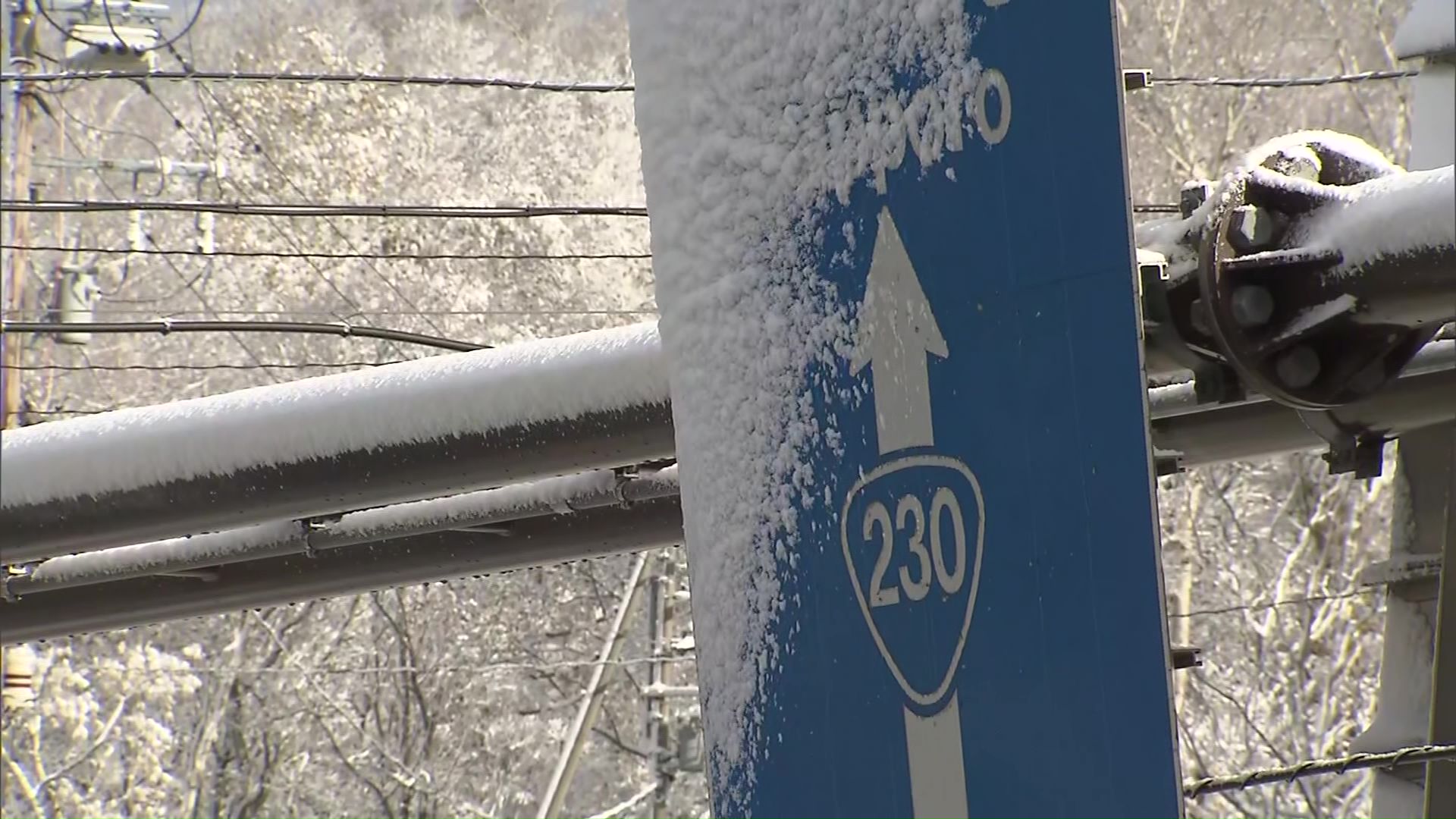 北海道内各地の峠で今シーズン初の積雪