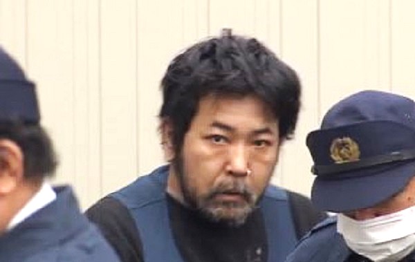 送検される中村純一容疑者