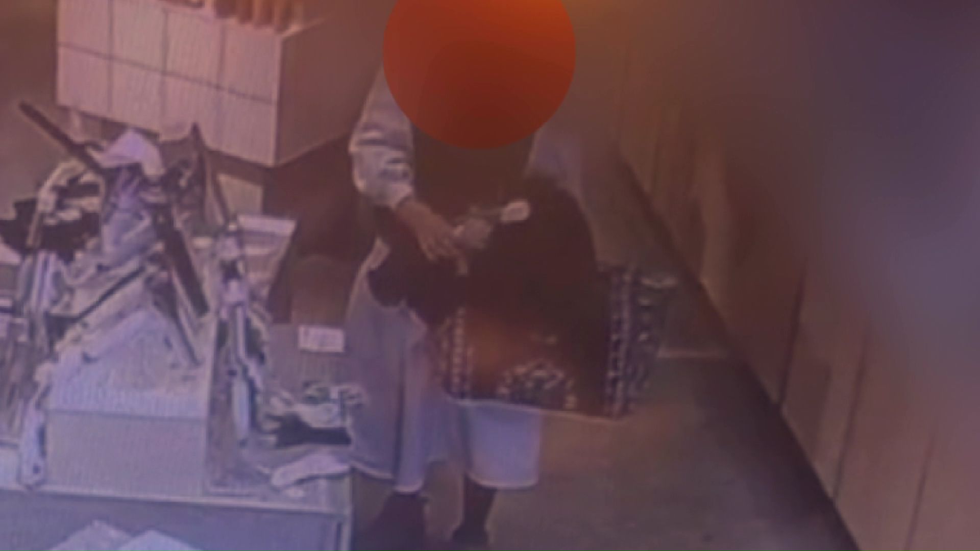 万引きの一部始終（提供：ＳＥＡＭ 札幌店）