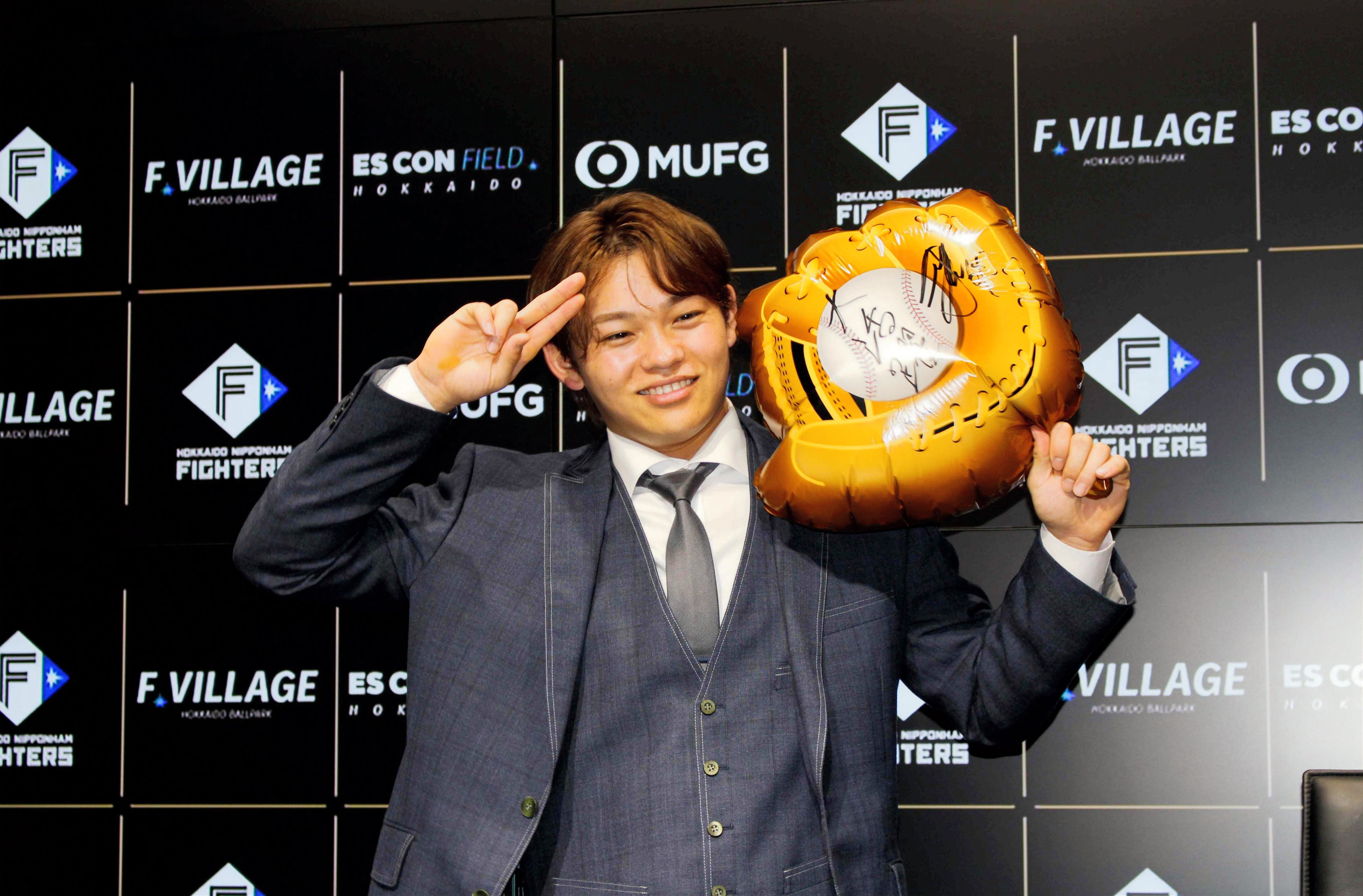 日本ハム】田宮裕涼「いずれは日本を代表するキャッチャーに」、上原健太「本当諦めずにやってよかった」7選手が契約更改